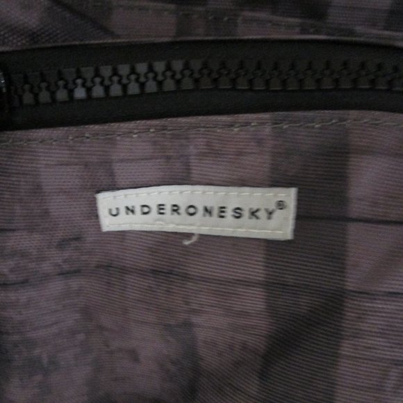 UNDER ONE SKY PRETTY PURPLE PATRIOTIC BACKPACK!! NWT - Picture 3 of 6